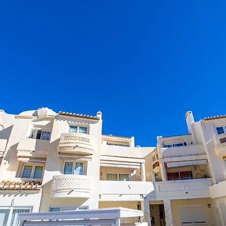 Sunstay Seaside Flat I Puerto Marina