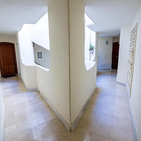 Sunstay Seaside Flat I Puerto Marina Apartmán *