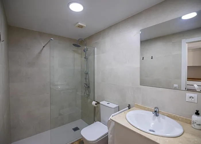 شقة Sunstay Seaside Flat I Puerto Marina بينالماذينا