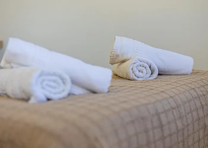 Sunstay Seaside Flat I Puerto Marina بينالماذينا