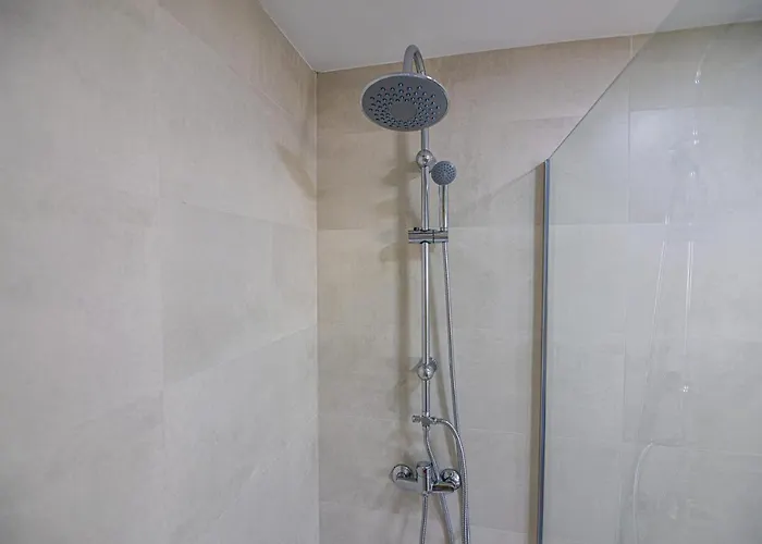 Sunstay Seaside Flat I Puerto Marina بينالماذينا