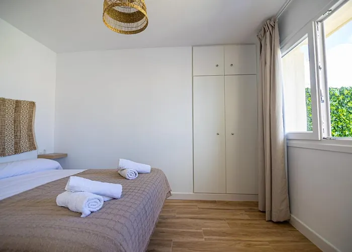 Sunstay Seaside Flat I Puerto Marina