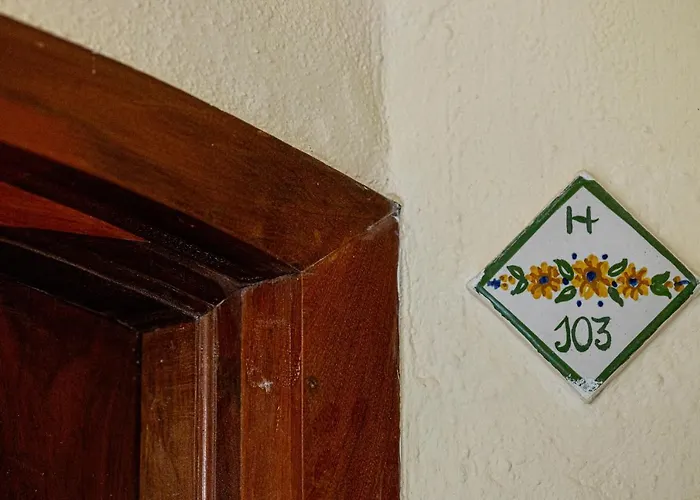 Sunstay Seaside Flat I Puerto Marina شقة